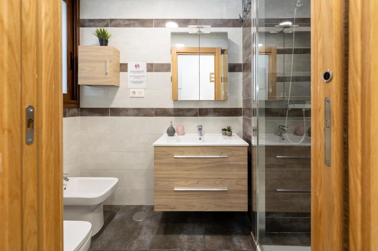 גרנדה 3 Bedroom Elegant & Cozy City Centre מראה חיצוני תמונה